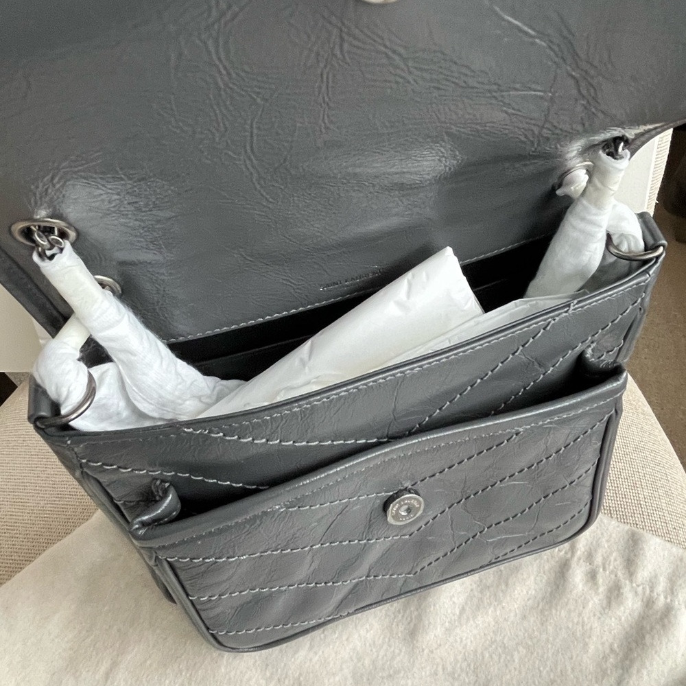 Yves Saint Laurent Niki Baby Shoulder Bag - Picture 3 of 15